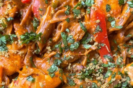 باستا بفاهيتا دجاج بجوز الهند